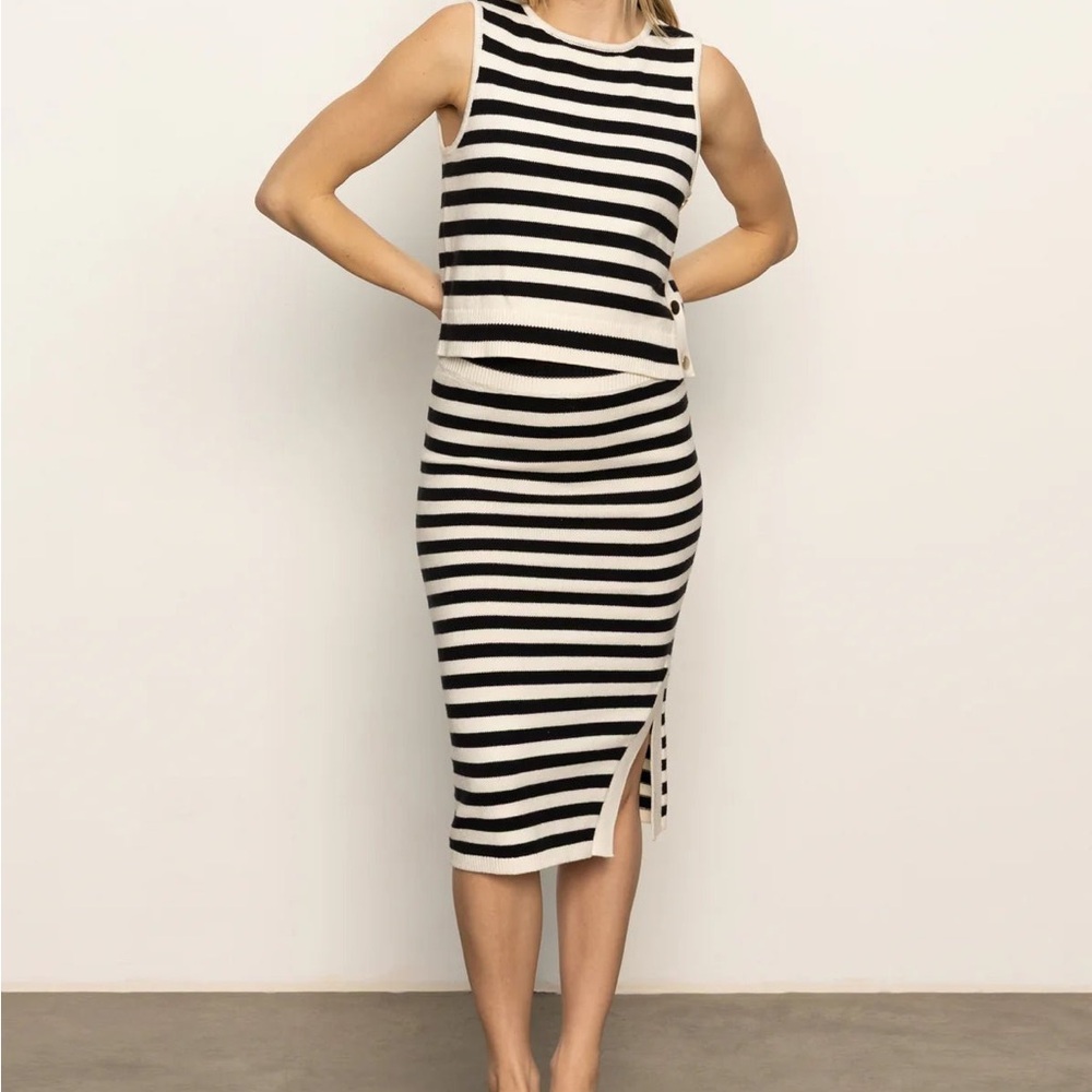 Sanctuary Side Slit Midi Skirt Black/Macrame Stripe